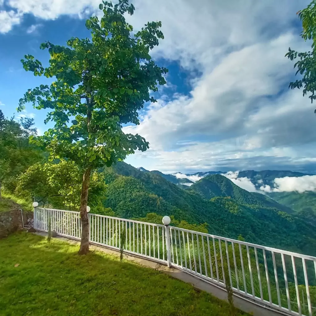 Naukuchiatal Naukuchiatal
